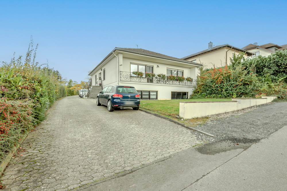 Großzügiges Grundstück mit vielseitigem Einfamilienhaus in Königswinter-Berghausen