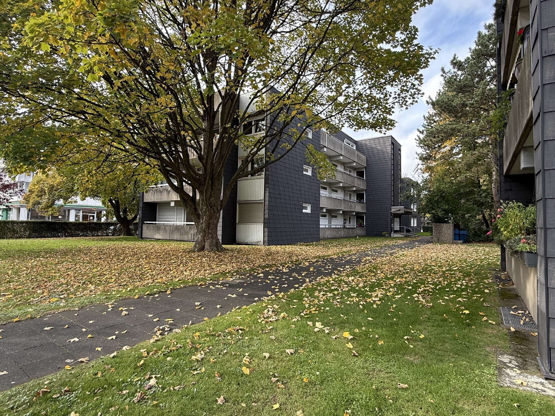 2-ZIMMERWOHNUNG MIT BALKON IN KR-FISCHELN ZU VERKAUFEN!
