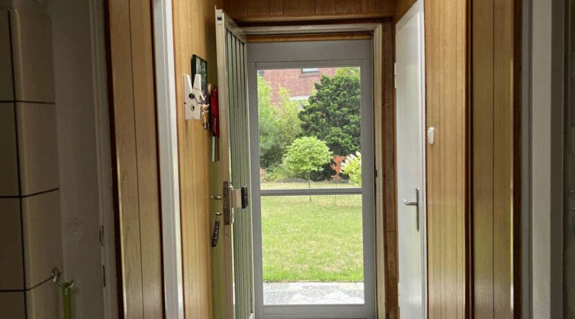 Zugang zum Anbau und dem Garten