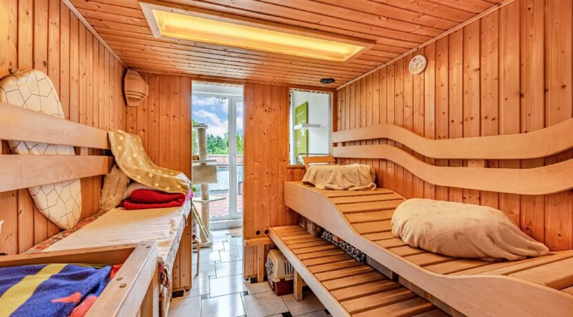 Sauna/ Zimmer
