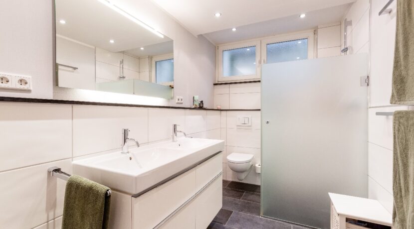 Duschbad im Gartengeschoss