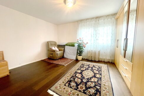 großes Schlafzimmer (1)