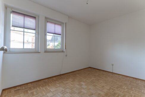 Kinder-/ Arbeitszimmer