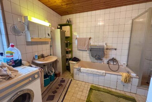 Badezimmer EG