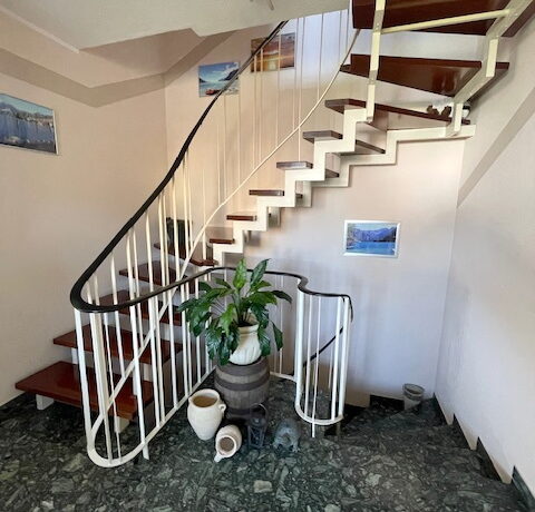 Haushälfte 1 Treppenhaus