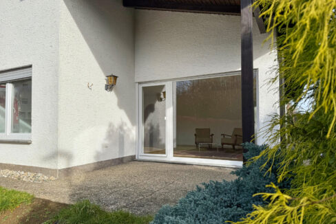 Überdachte Süd-West Terrasse