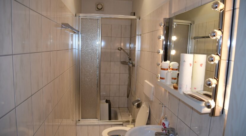 Gäste-Badezimmer im 2. Obergeschoss