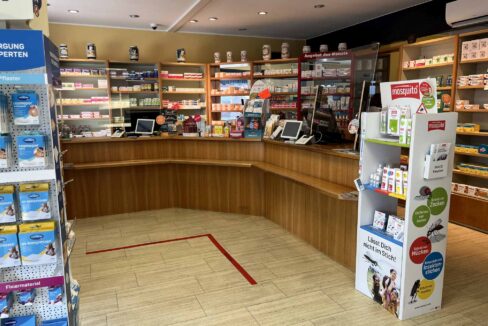 Verkaufsraum mit Theke