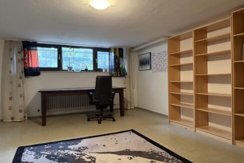 Zimmer im Souterrain