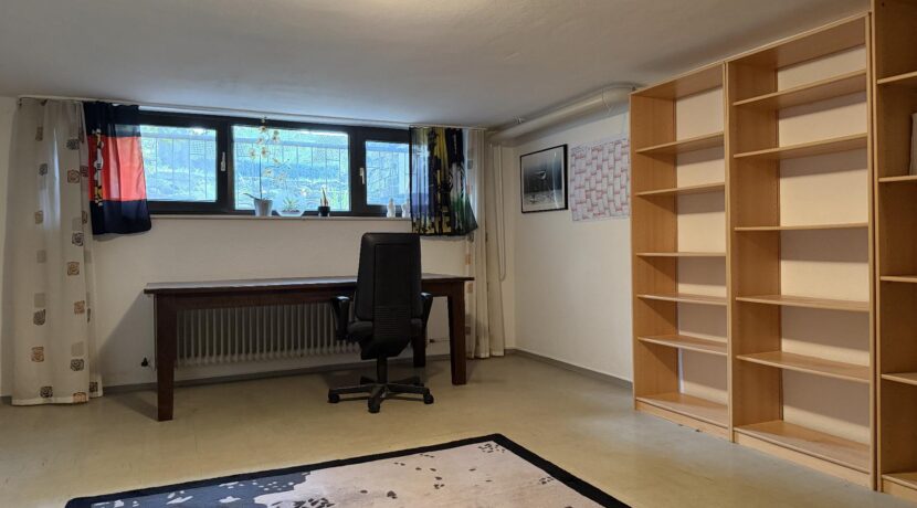 Zimmer im Souterrain