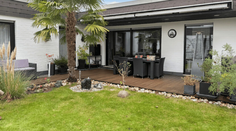 Garten mit Blick zur Terrasse