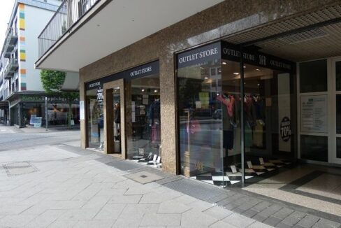 Eingangsbereich/ Schaufenster