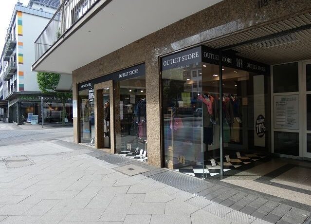 Eingangsbereich/ Schaufenster