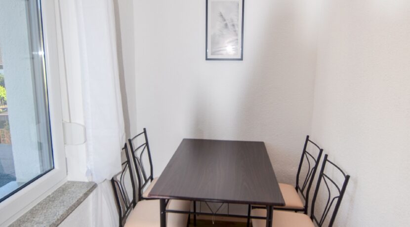 OG: Küche/Essbereich