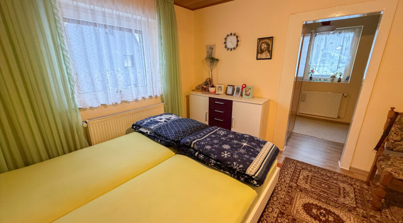 Schlafzimmer OG