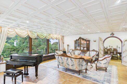 großzügiger Wohnbereich