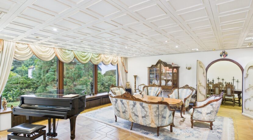 großzügiger Wohnbereich