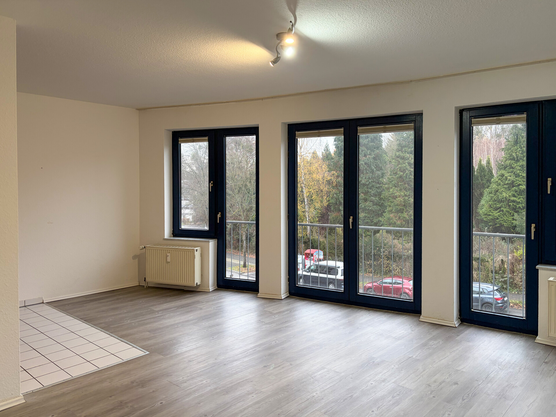 Kleines Apartment mit Aufzug und Tiefgaragenstellplatz in guter Wohnlage von Poppelsdorf!