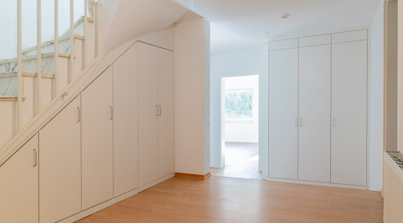 Diele Untergeschoss mit Einbauschränken