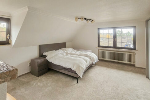 Elternschlafzimmer OG