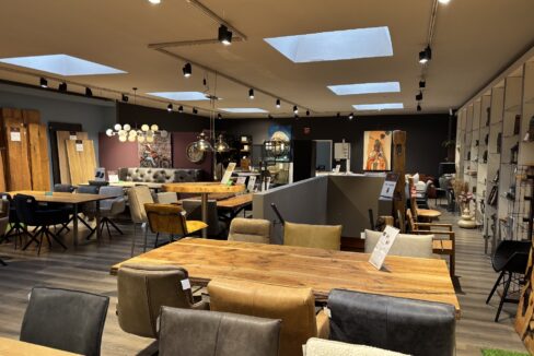 Hinterer Teil mit Treppe zum Lager