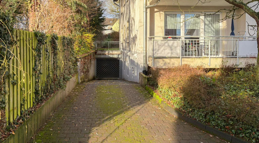 Einfahrt zur Tiefgarage