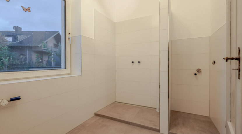 Badezimmer Einheit 1