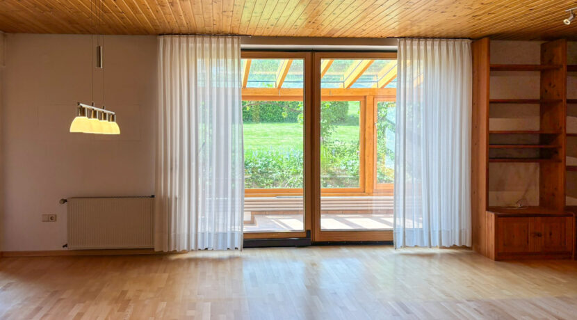 Wohnzimmer / Esszimmer EG rechts