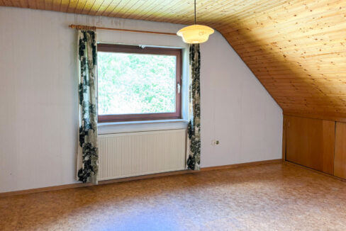 Schlafzimmer DG rechts