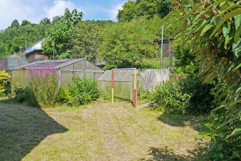 Garten hinter dem Haus