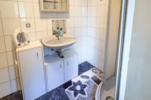 Haupthaus - Duschbad EG