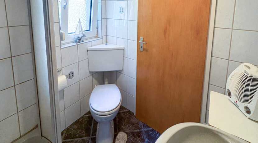 Haupthaus - Duschbad EG