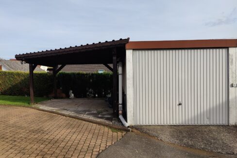 Garage und Carport