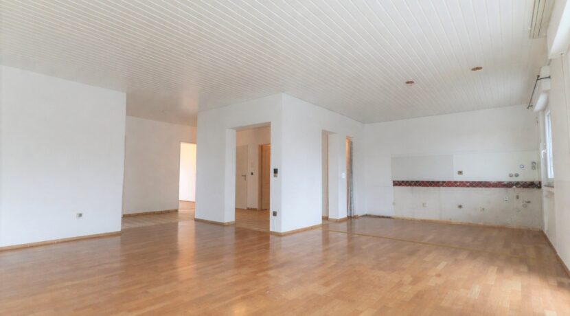 Offener Wohn-/Ess-/Küchenbereich