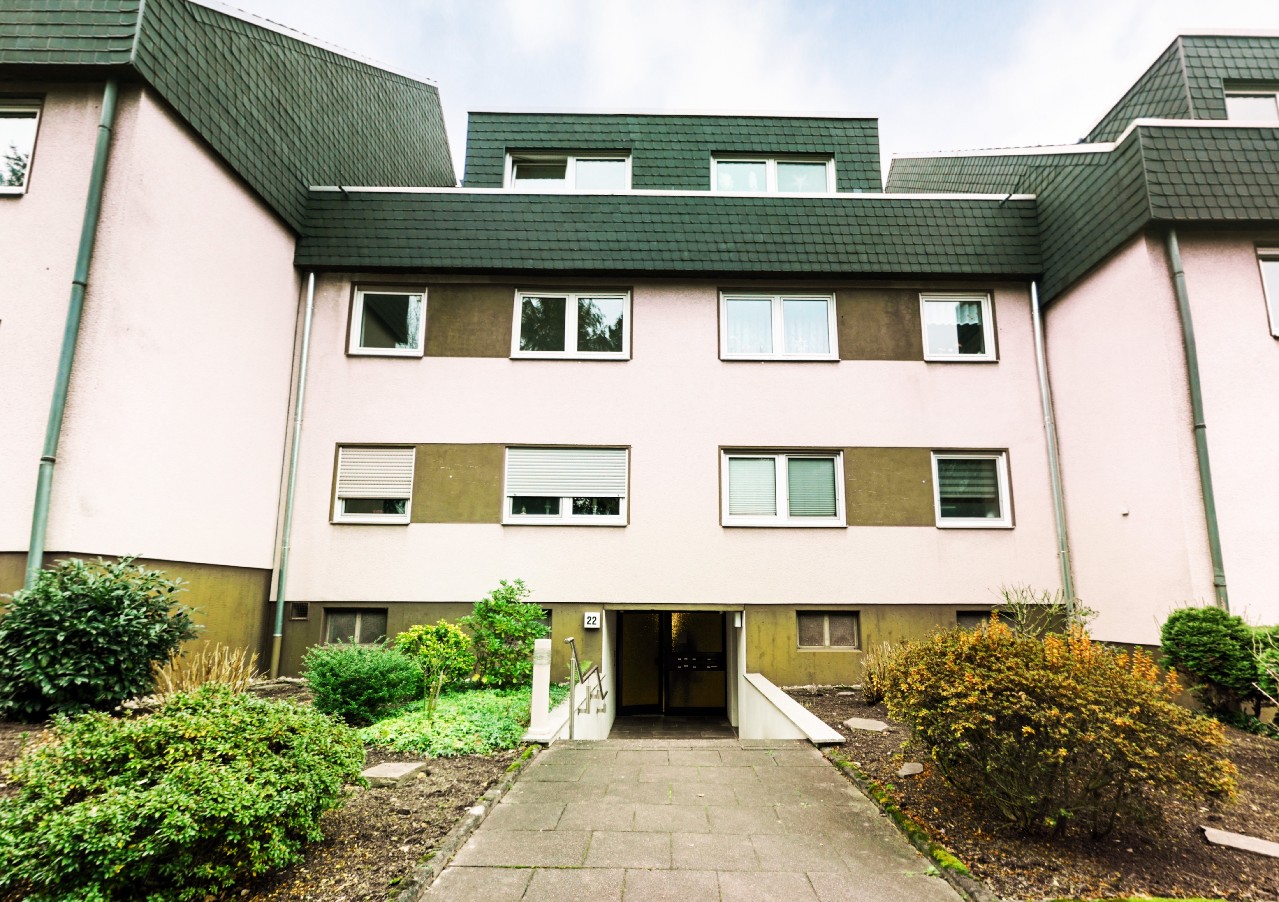 NEU in Opladen: Attraktive 2-Zimmer-Wohnung mit Balkon + Tiefgaragenstellplatz