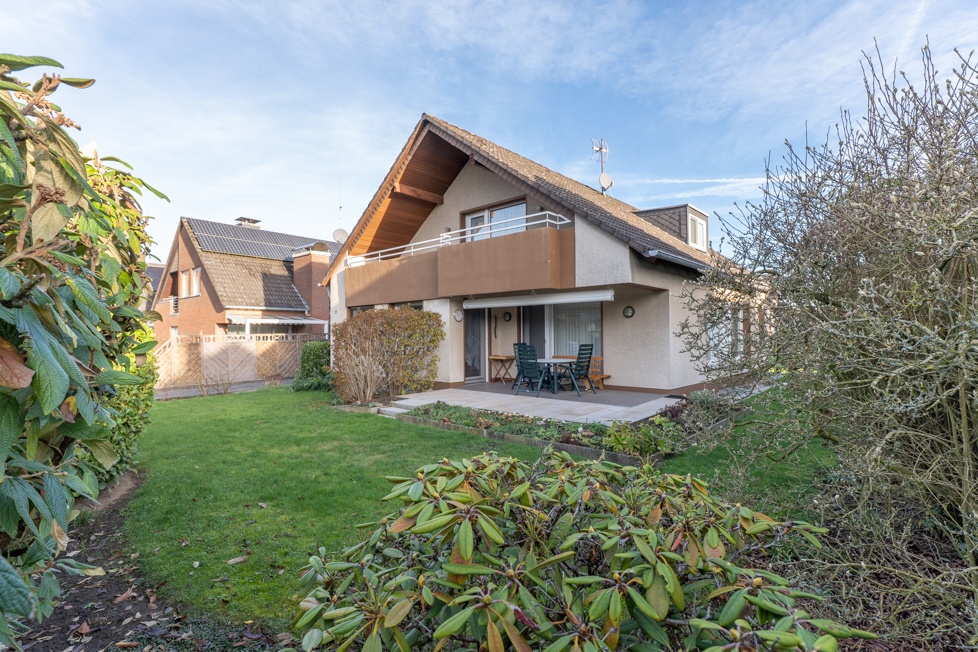 Familienglück in Hagen- Berchum – Großzügiges, vollunterkellertes und freistehendes Einfamilienhaus