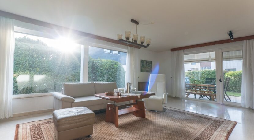 ...Zugang auf die Terrasse