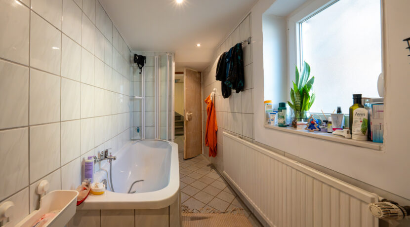 Badezimmer vorderhaus