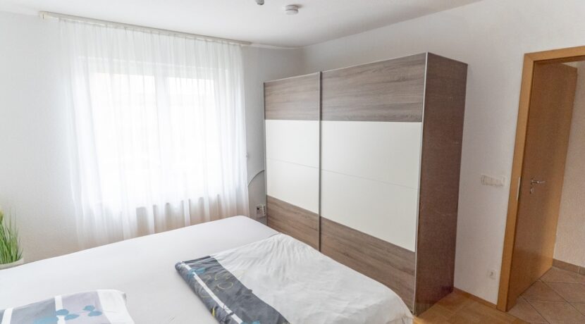 2. Schlafzimmer (Foto II)