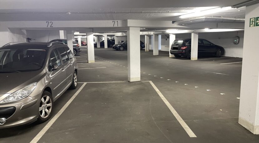 Tiefgaragenstellpatz