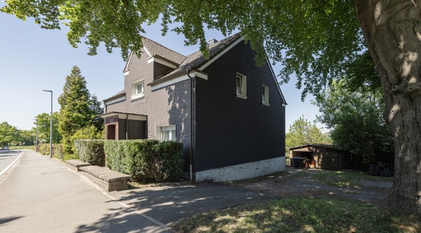 Hausansicht Straßenseite