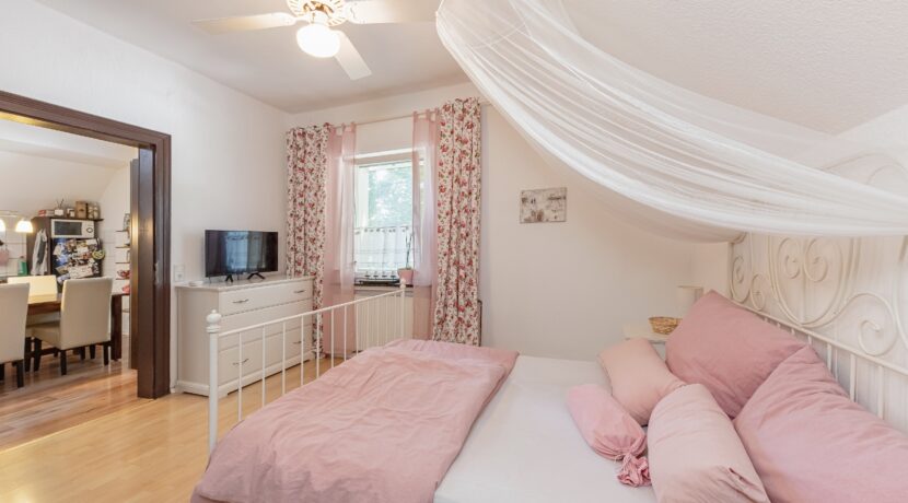 Schlafzimmer im Dachgeschoss