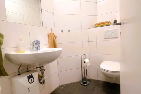 Gäste-Toilette im Erdgeschoss