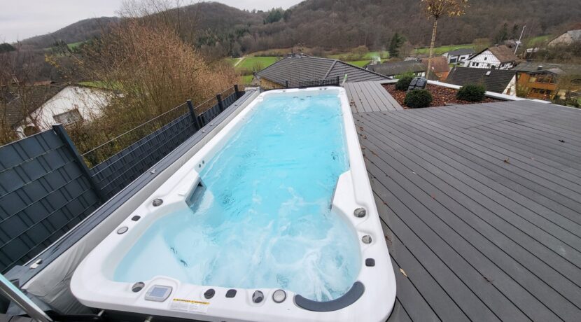 Whirlpool mit Gegenstromanlage