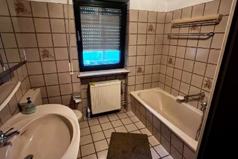Badezimmer EG