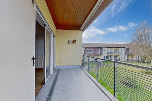 zur ruhigen Gartenseite