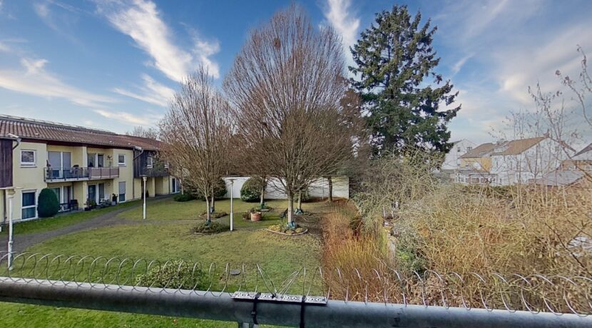 Blick zur Gartenanlage