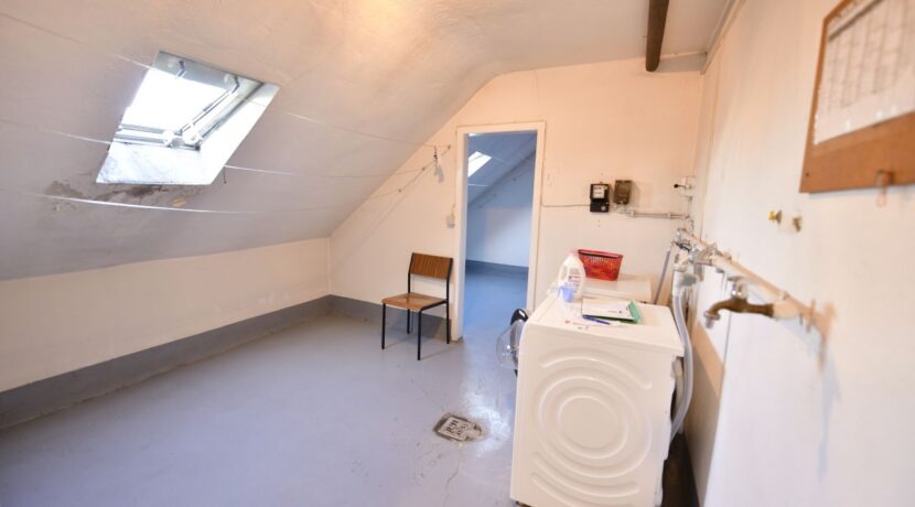 Münz-Waschautomat im Dachgeschoss