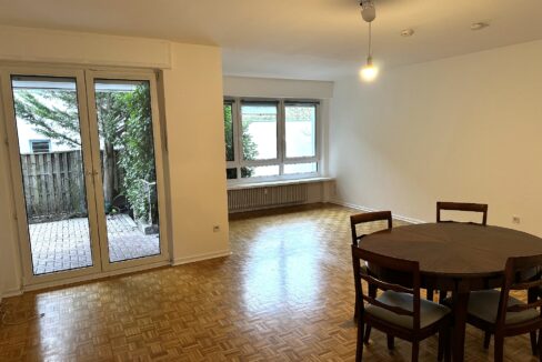 Wohnzimmer zur Terrasse