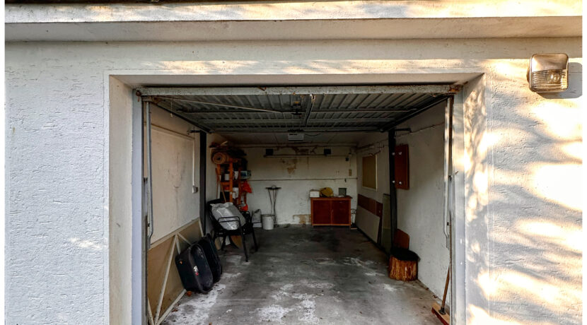 Garage (optional)